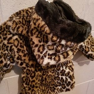 Girls leapord print coat